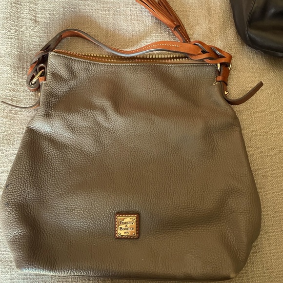 Dooney & Bourke - Picture 1 of 2